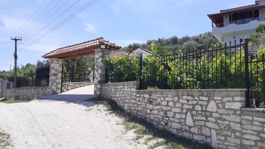 Vila Palma Berat Exterior photo
